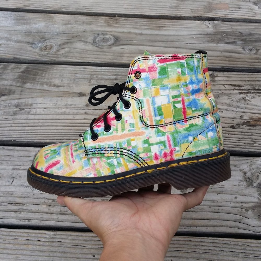 Vintage Women Dr Martens Made in England Multi Color Grid Boots Sneakers Shoes - Picture 2 of 10